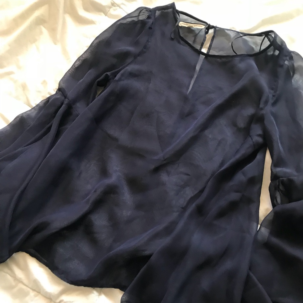 navy blue blouse🦋